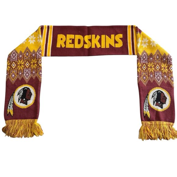 Washington Redskins NFL Winter Knit Scarf With Logos and Fringe Snowflake EUC - Picture 1 of 5